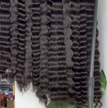 Cambodian wavy tape in hair 